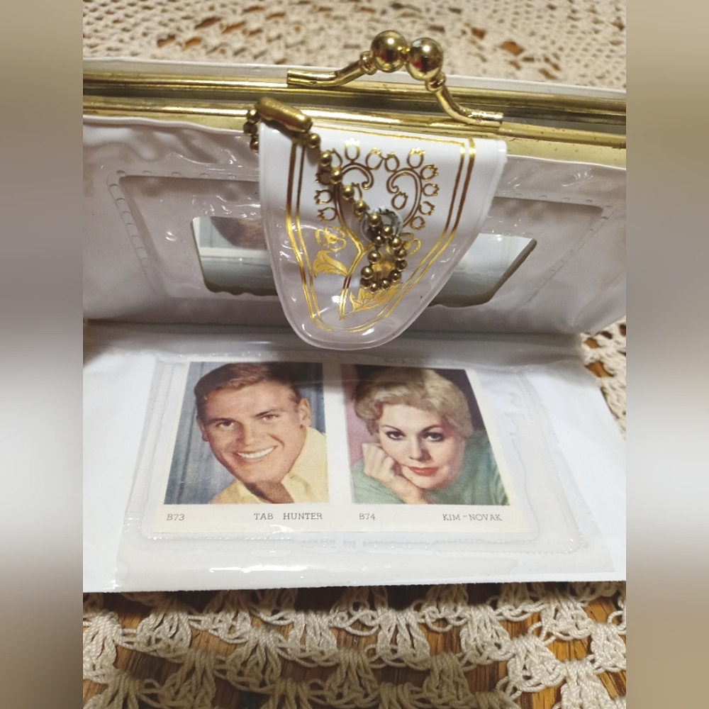 Vintage white clutch wallet - Picture 5 of 6